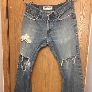 Levi’s 514 Distressed Jeans